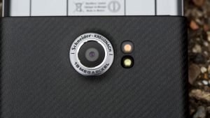 Avis BlackBerry Priv : L'appareil photo Schneider Kreuznach de 18 mégapixels prend des images de bonne qualité