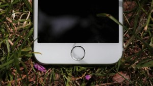 Test Apple iPhone 6 : bouton Home et lecteur d'empreintes digitales