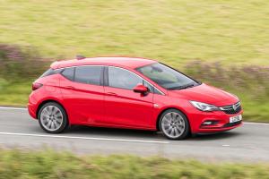 vauxhall_astra_review_2016_1