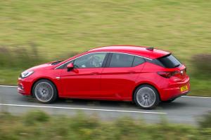 vauxhall_astra_review_2016_2