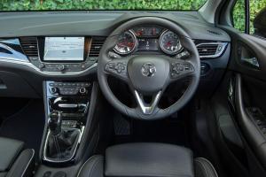 vauxhall_astra_review_2016_8