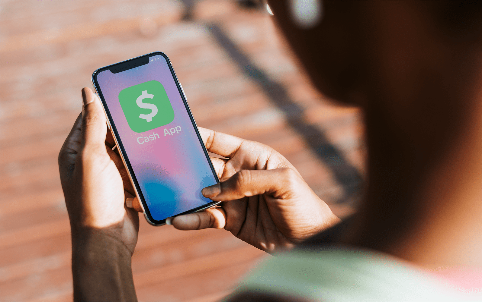 현금 앱에 직불 카드를 추가하는 방법