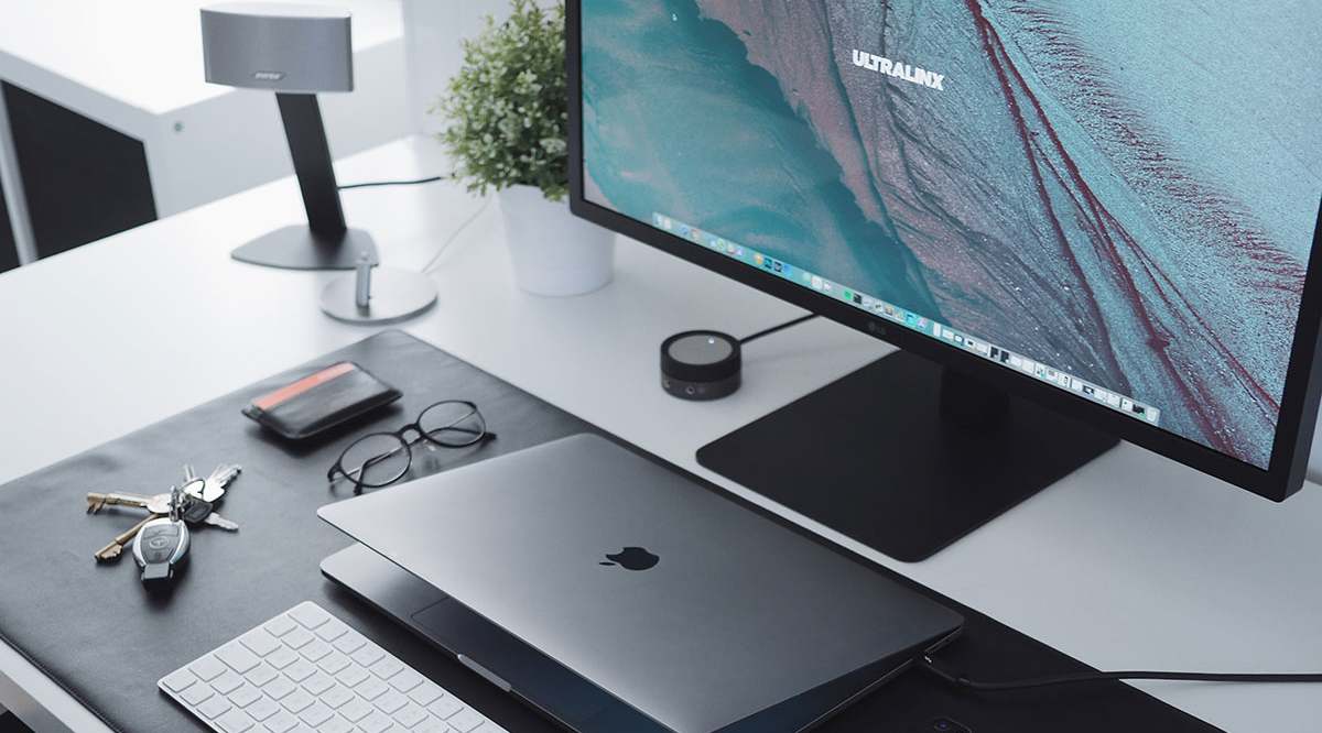 Як керувати яскравістю зовнішніх дисплеїв за допомогою MacBook
